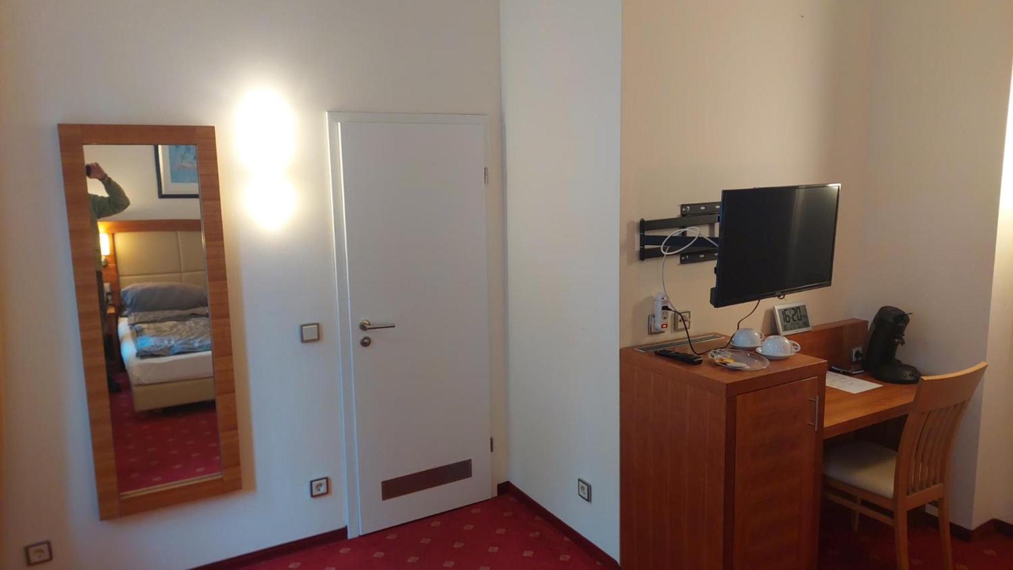 Die Villa, Zimmer 26, Dz ليفركوزن المظهر الخارجي الصورة