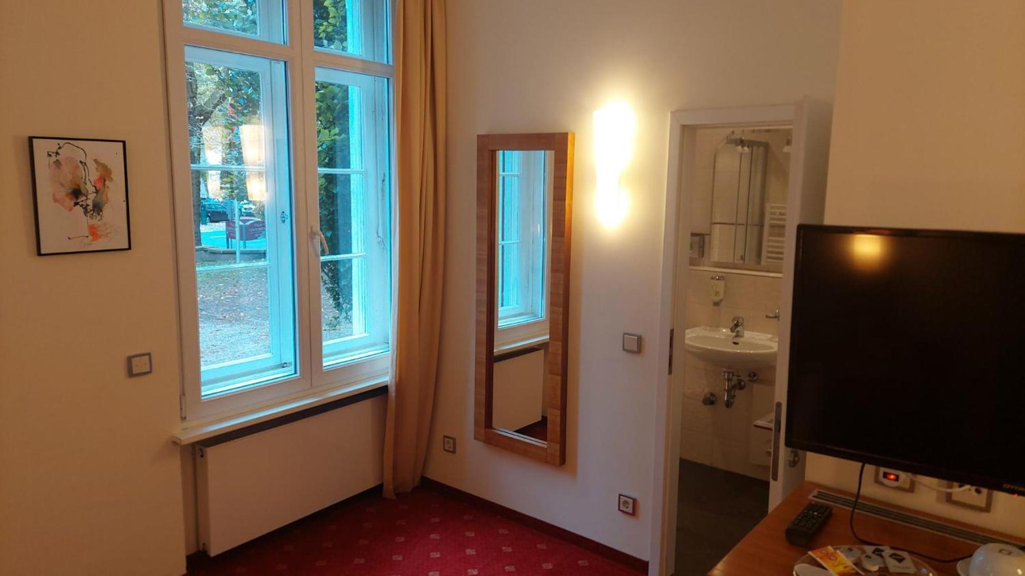 Die Villa, Zimmer 26, Dz ليفركوزن المظهر الخارجي الصورة