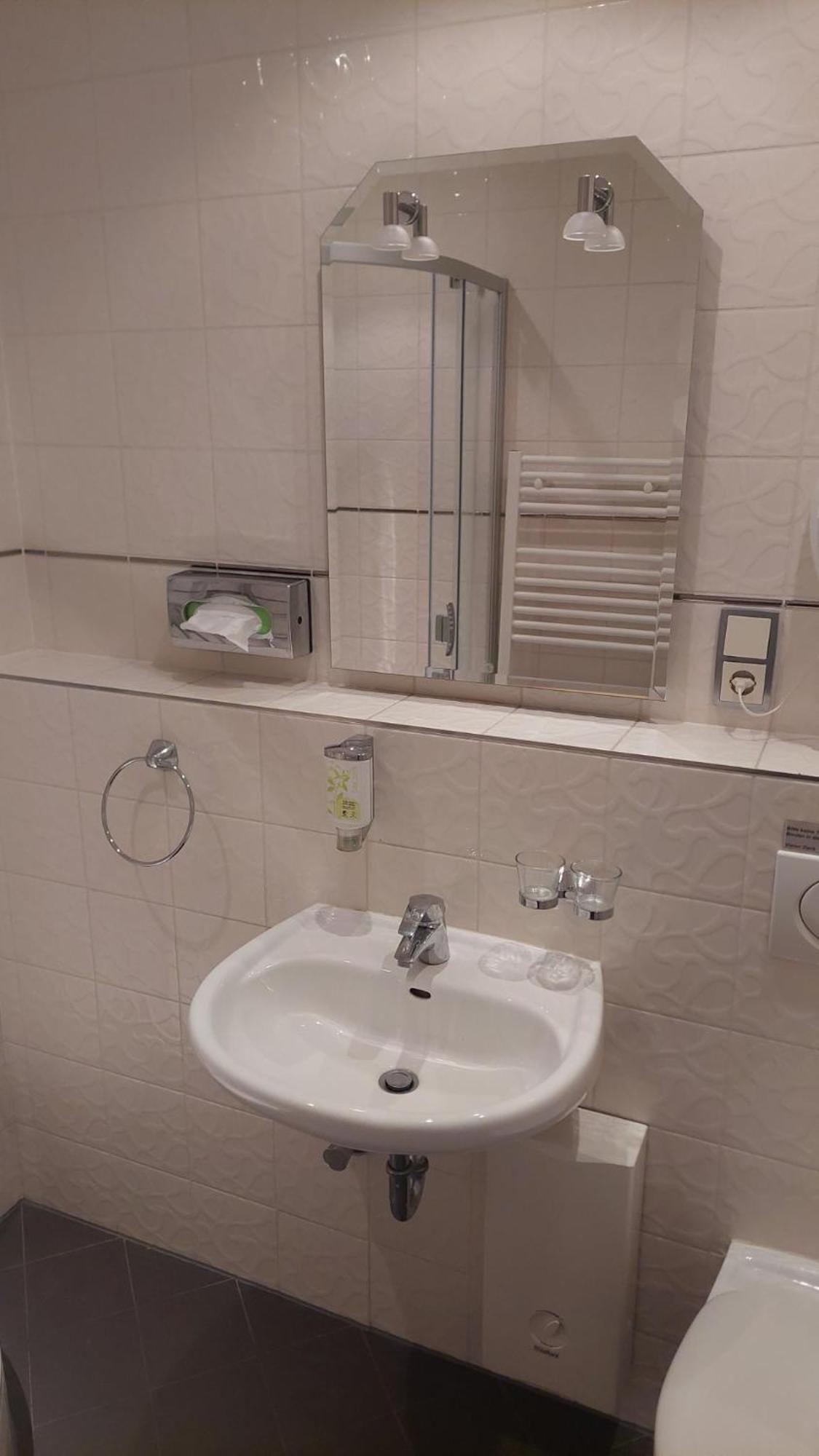 Die Villa, Zimmer 26, Dz ليفركوزن المظهر الخارجي الصورة