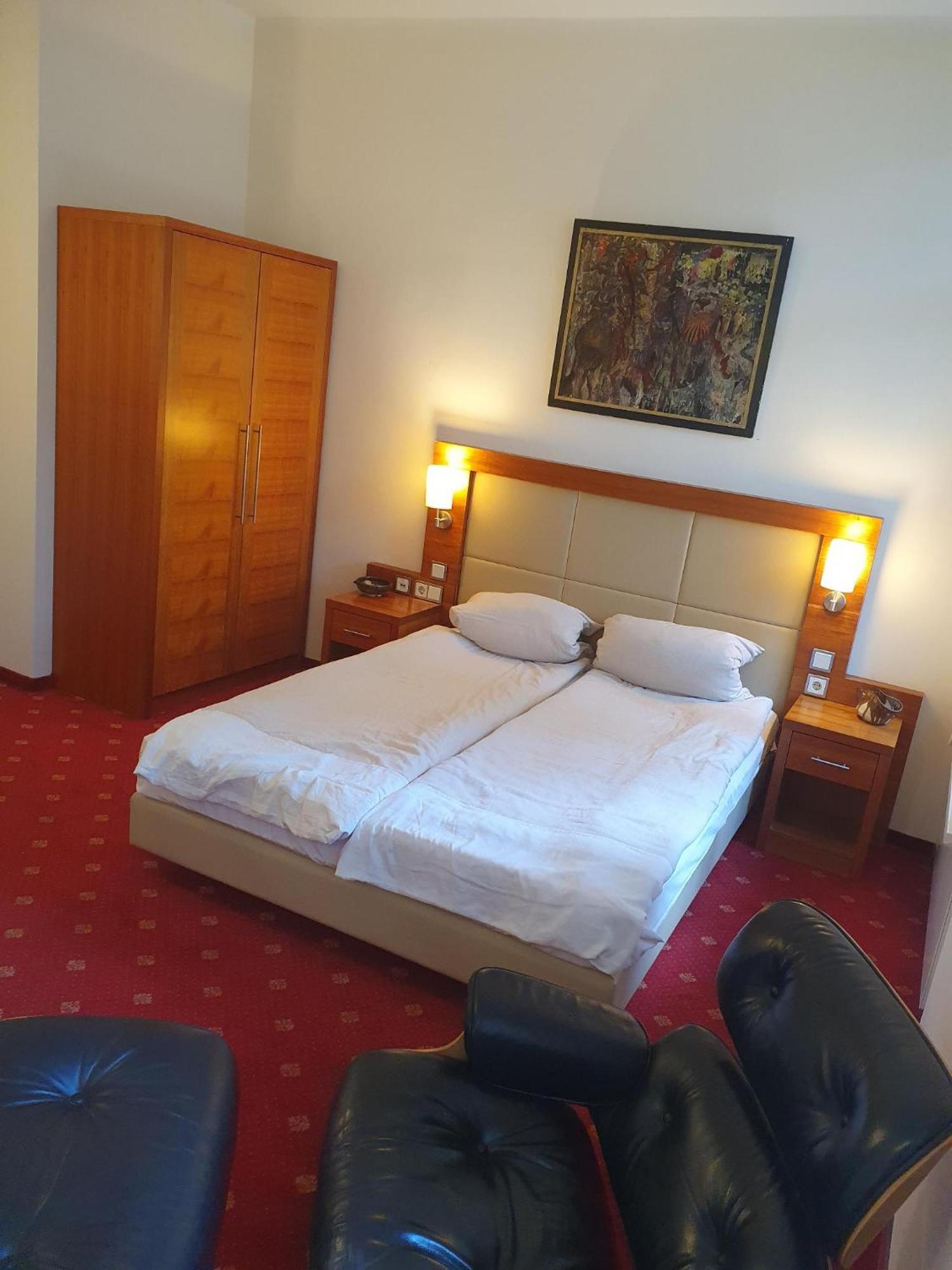 Die Villa, Zimmer 26, Dz ليفركوزن المظهر الخارجي الصورة